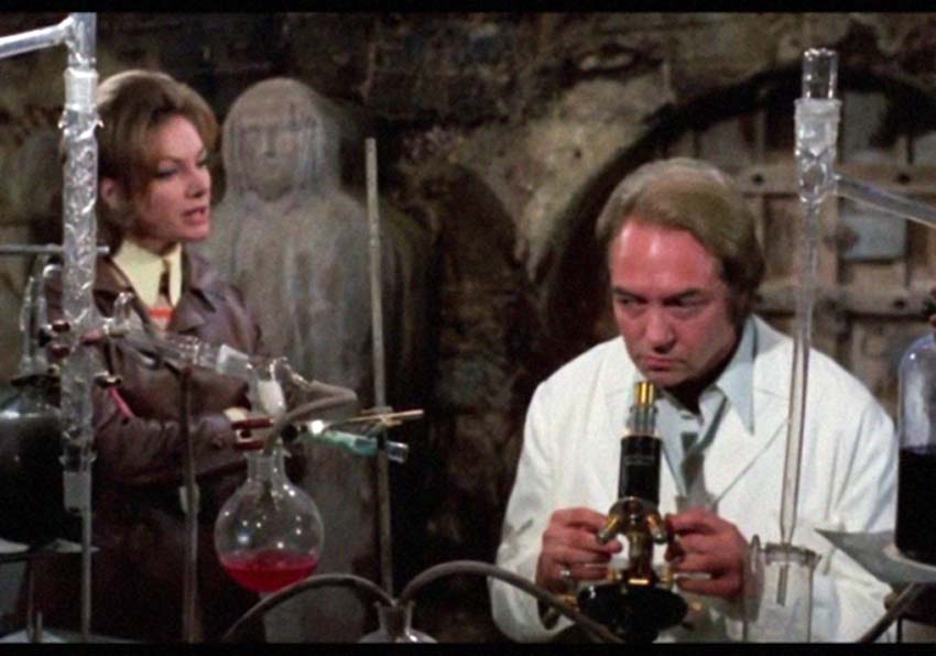 A woman and a man in a laboratory
